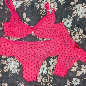 VICTORIA SECRET TEASE Demi push up bra 38B and 2 panties lg NWOT